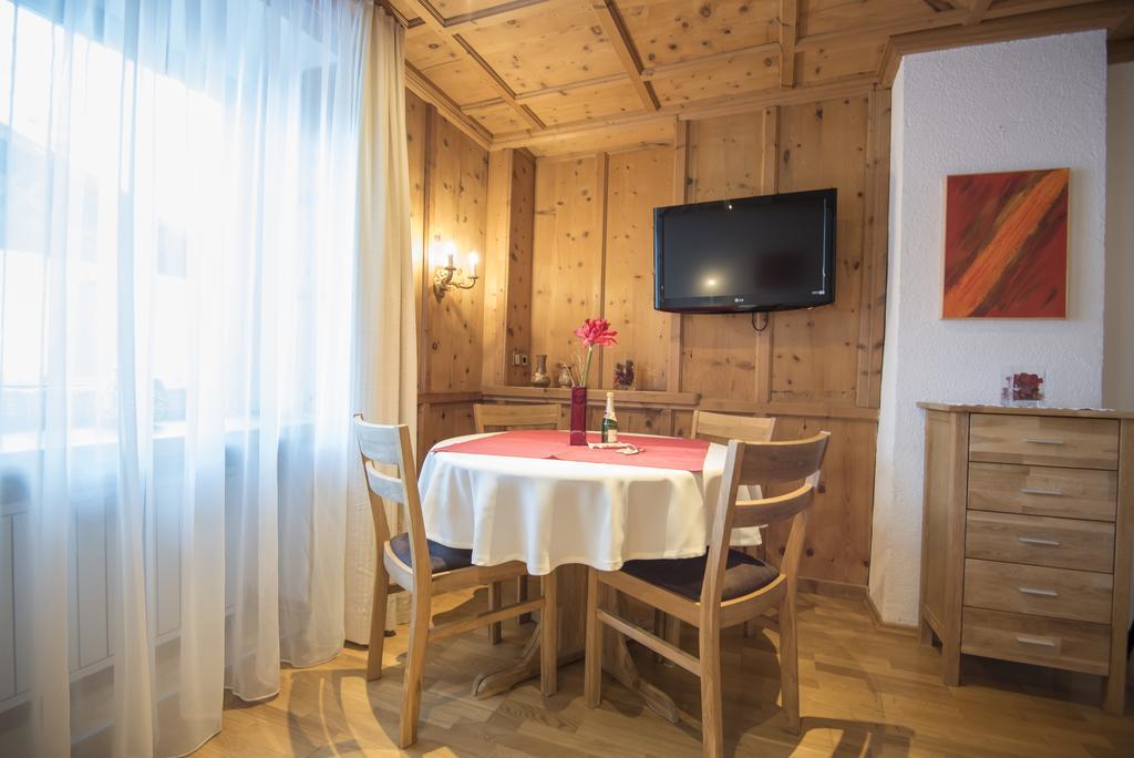 Apartamento Haus Andreas Seefeld in Tirol Habitación foto