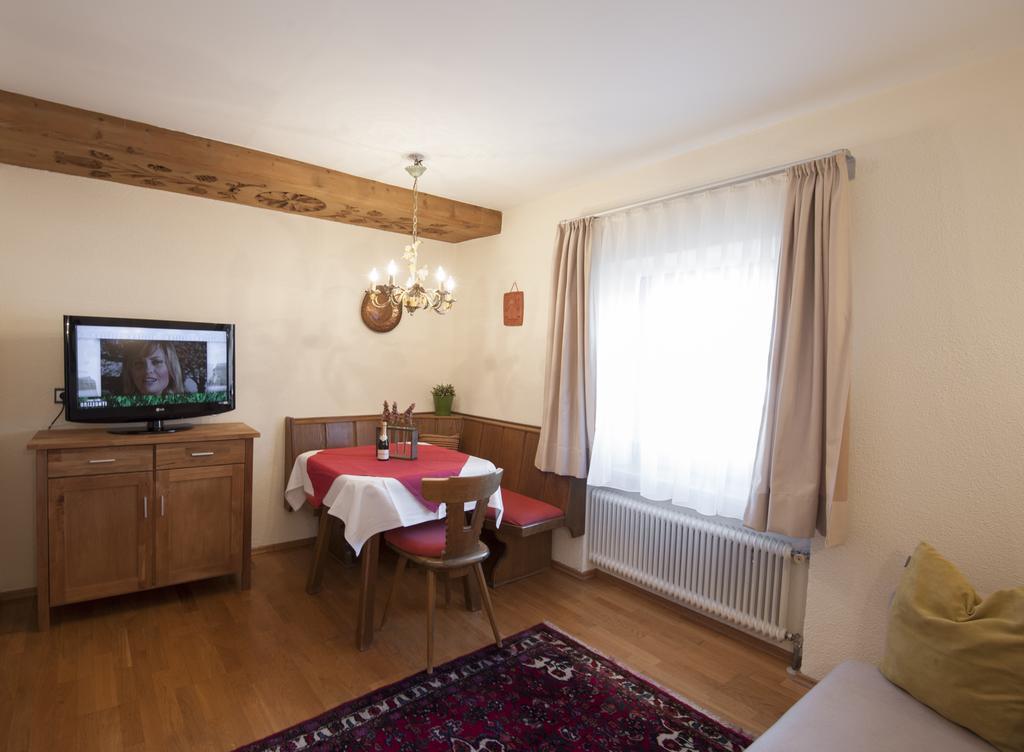 Apartamento Haus Andreas Seefeld in Tirol Habitación foto