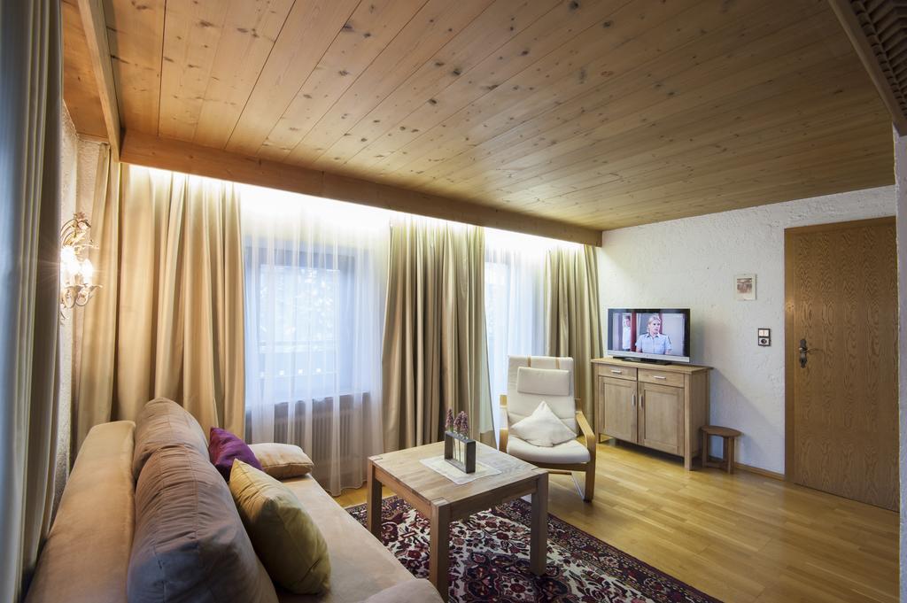 Apartamento Haus Andreas Seefeld in Tirol Habitación foto